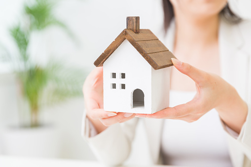istockphoto-1141798330-170667a1